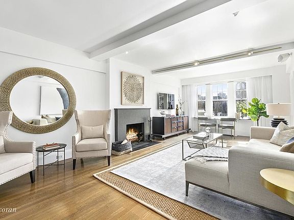 2nd image of 45 Christopher St APT 6B