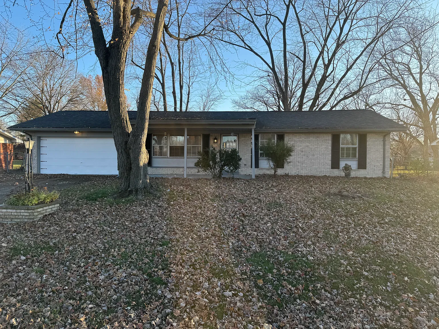 3 bed, 1296 sqft, $1,850 — Photo 2