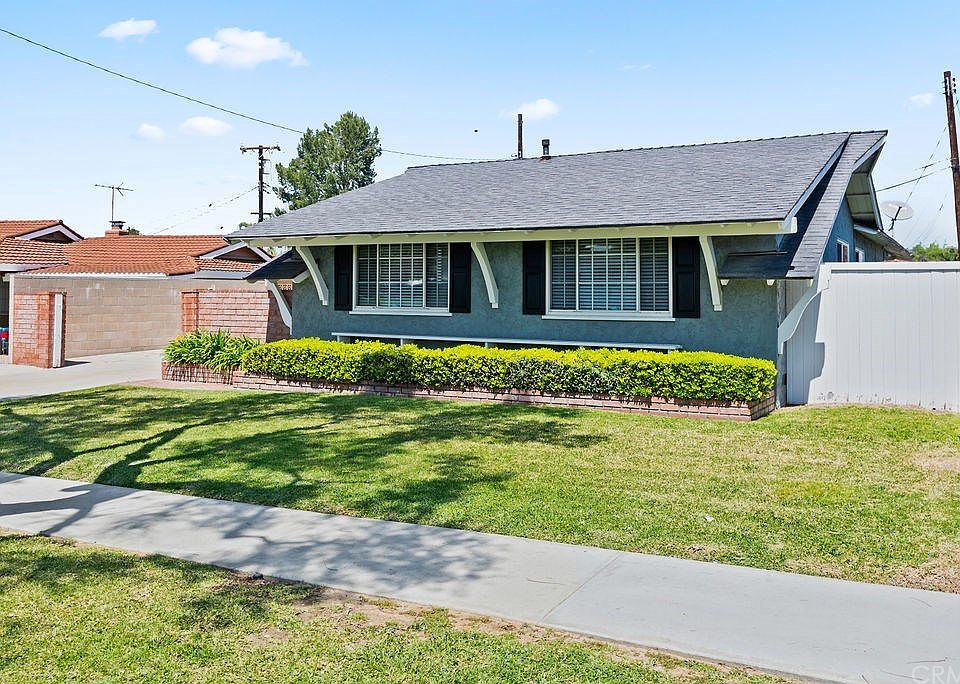 1st image of 14541 Valeda Dr