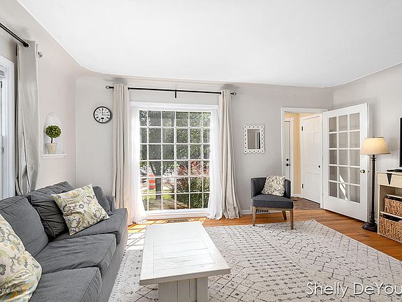 5th image of 1143 Alger St SE