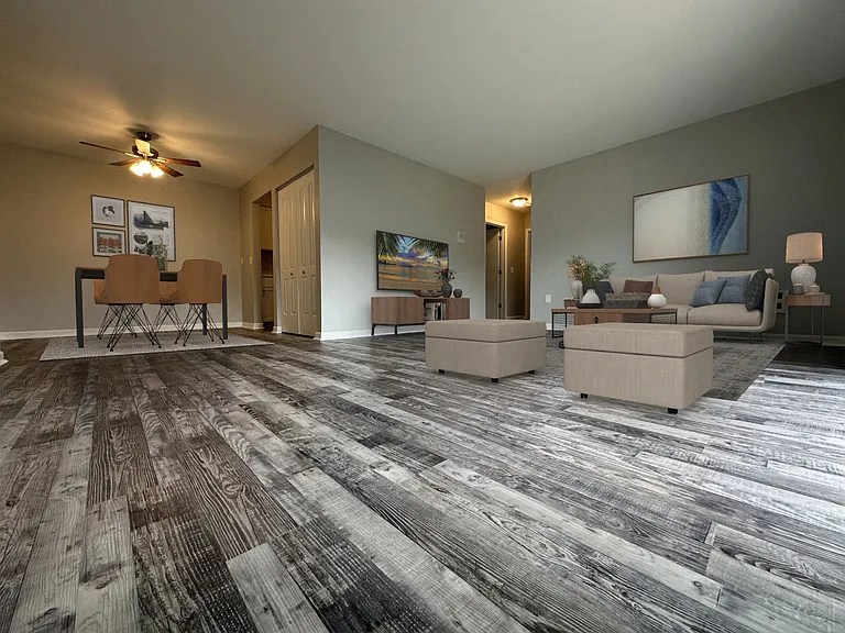 The Peak Apartments and Townhomes — Photo 13