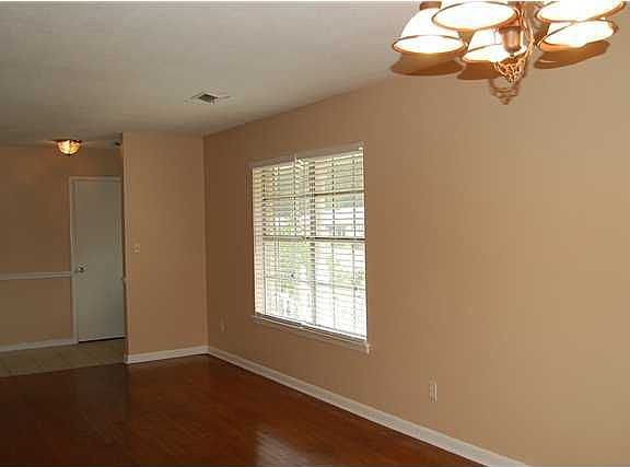 5th image of 8021 Malibu Cir