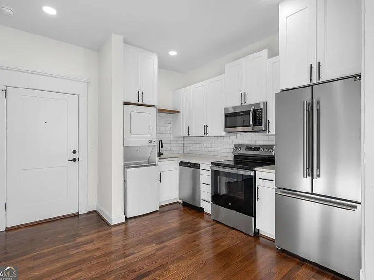 360 Ponce De Leon Ave NE #12 — Photo 4