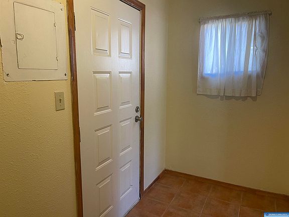 4th image of 703 W Kelly St