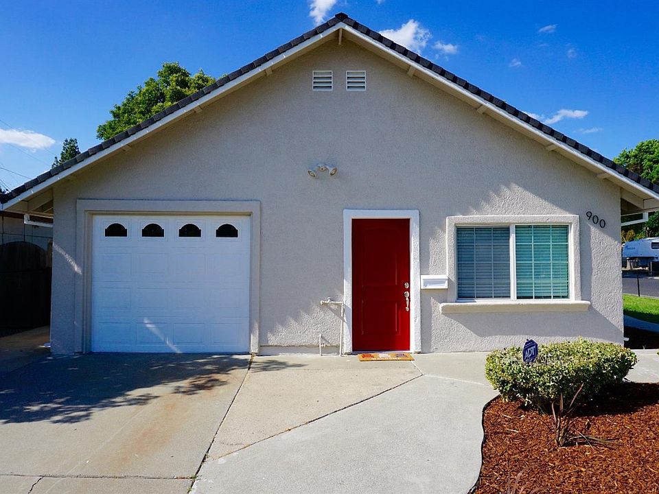1st image of 900 Sharian St