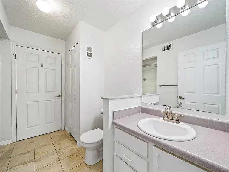 823 Camargo Way #104 — Photo 6