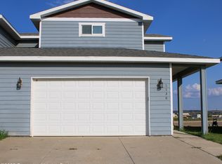 1130 9th St SW, Watford City, ND 58854