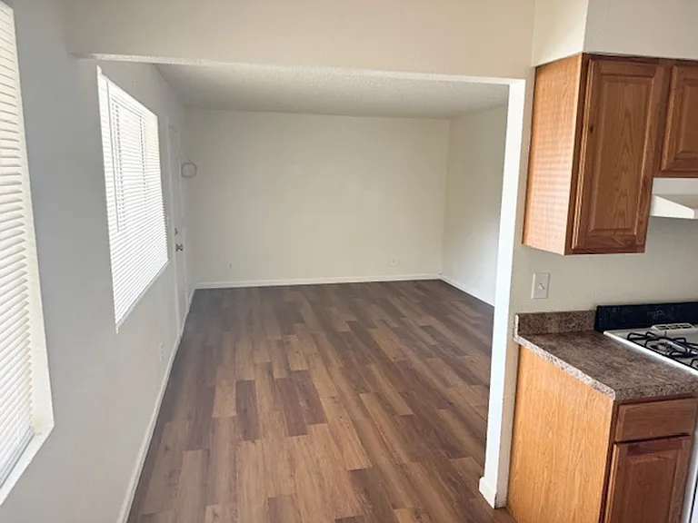 4207 N 9th St — Photo 10