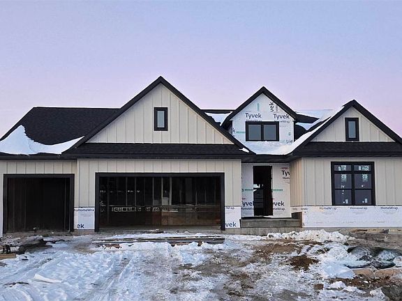 2nd image of 612 Rock Ridge Rd