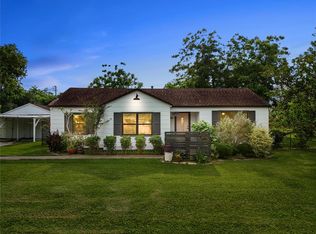 3816 Texas Ave, Dickinson, TX 77539