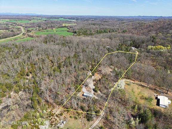 2nd image of 137 Watt Rd