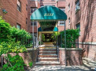 2333 Hudson Ter APT A4, Fort Lee, NJ 07024