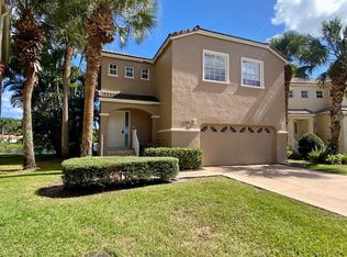 599 NW 87th Ter, Pompano Beach, FL 33071