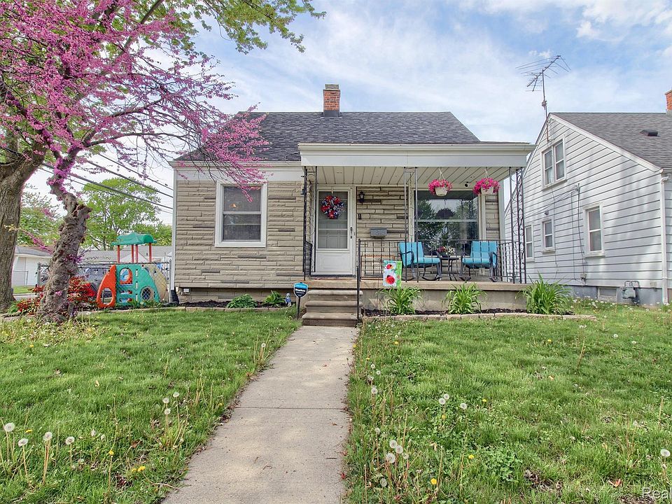 1st image of 1474 Gregory Ave