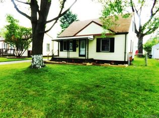 23083 Willard Ave, Warren, MI 48089