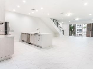 1044 NE 18th Ave #201, Fort Lauderdale, FL 33304