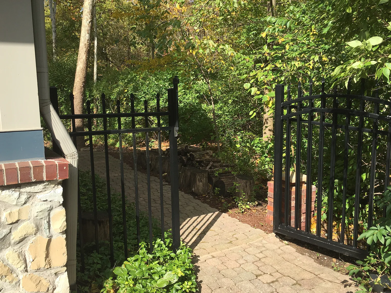 6126 Johnson Rd photo 1