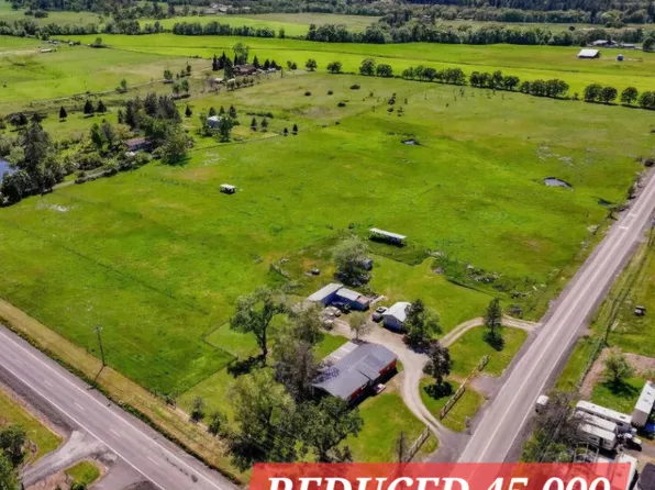 5225 Dodge Rd, White City, OR 97503