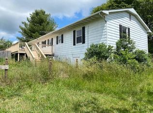 3231 Old Grist Mill Rd, Appomattox, VA 24522