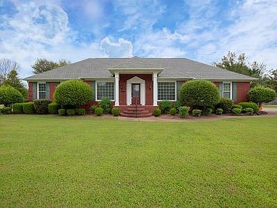 1st image of 18 Sommersby Dr
