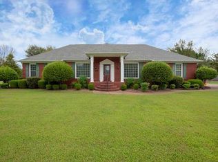 18 Sommersby Dr, Jackson, TN 38305