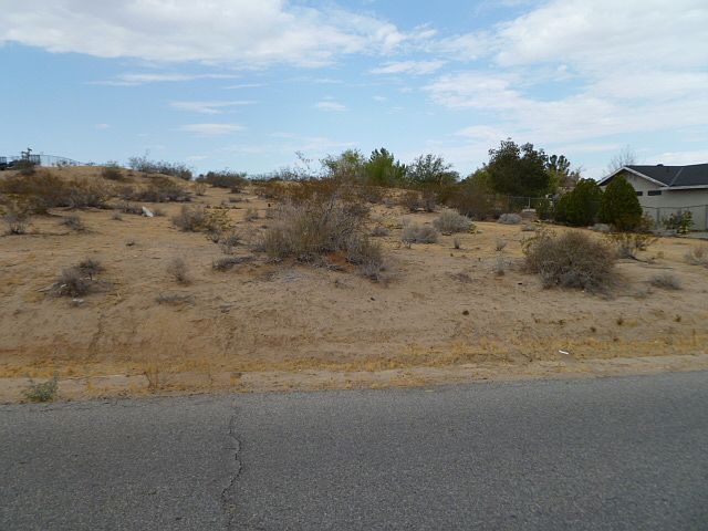 1st image of 16678 Boh Ln