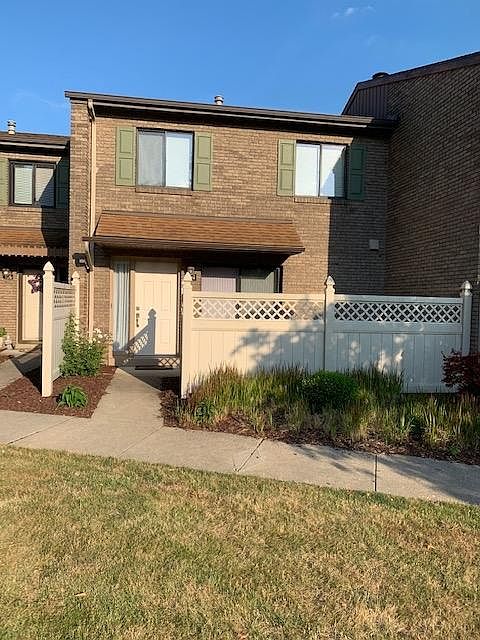 1st image of 104 Williamsburg Ln