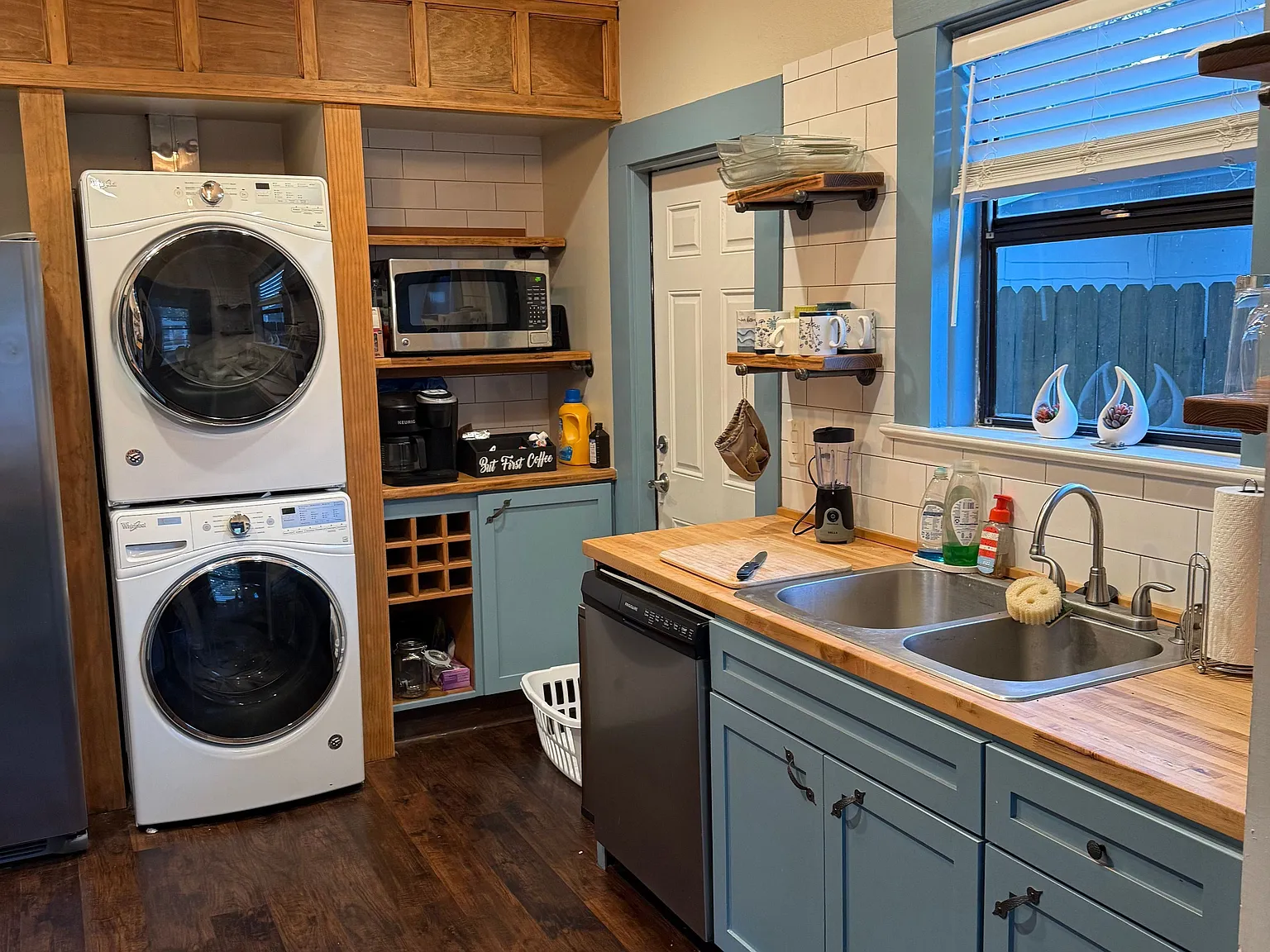 3 bed, 1.0 bath, 1040 sqft, $2,650 — Photo 4