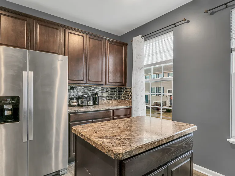 214 Lionel Dr — Photo 13