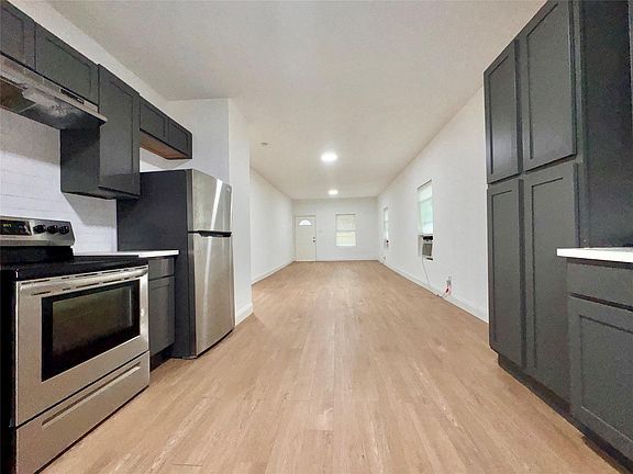 4th image of 27 Norwood St