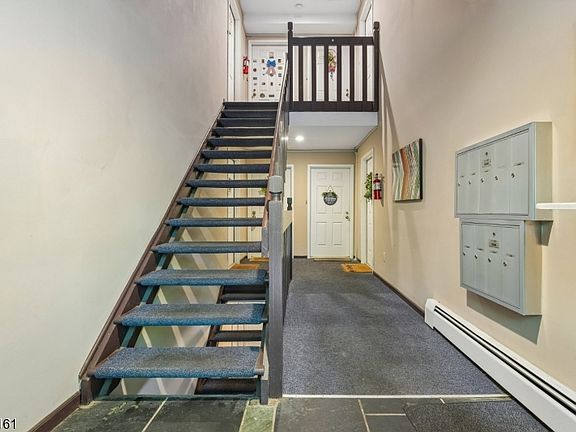 2nd image of 18 B Foxwood Dr Unit B BLDG 18 #B
