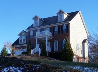 5670 Crown Ter, Hickory, NC 28601