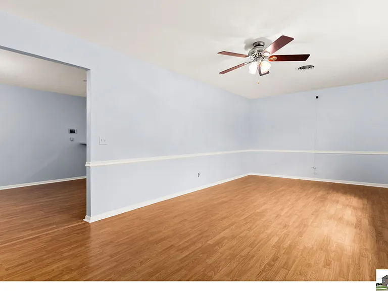 204 Oak St — Photo 35