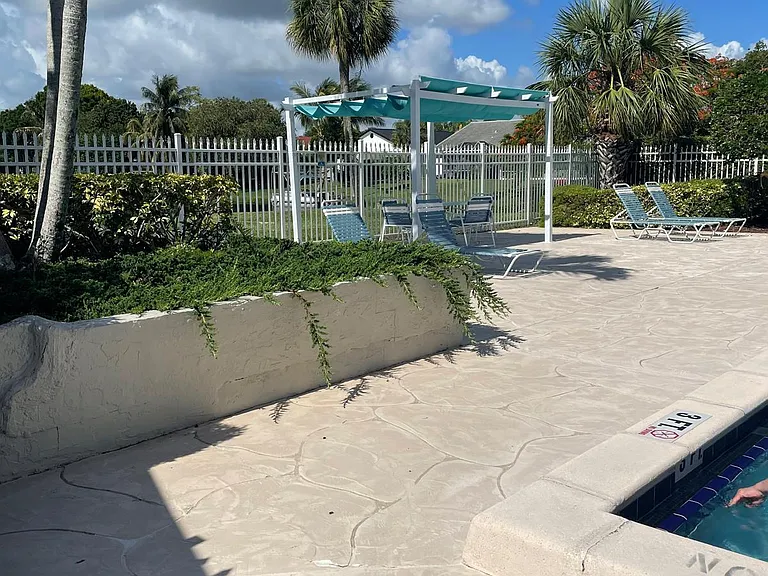 12726 Spinnaker Ln — Photo 31