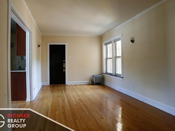 3rd image of 2108 W Ainslie St #Dd2w