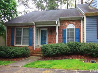 4 Kingsmount Ct, Durham, NC 27713
