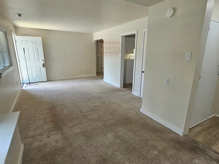 1408 Garber St — Photo 3