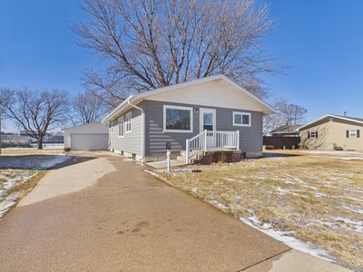 1305 East Ave, Holdrege, NE, 68949
