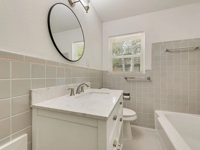 9506 Mercer Dr — Photo 15