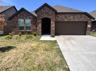 526 Pleasant Hill Ln, Fate, TX 75189
