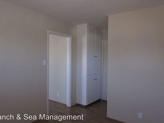 5th image of 819 N Pacific St #B