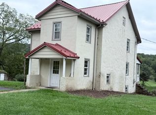 61 Rock Hollow Rd, Birdsboro, PA 19508