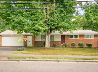 814 Woodside Ave SE, North Canton, OH 44720