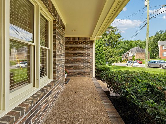 4th image of 6916 Collinswood Dr