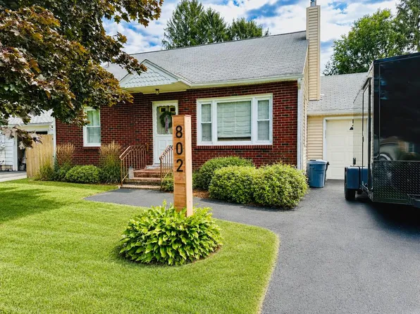 802 Morlando Dr, Endicott, NY 13760
