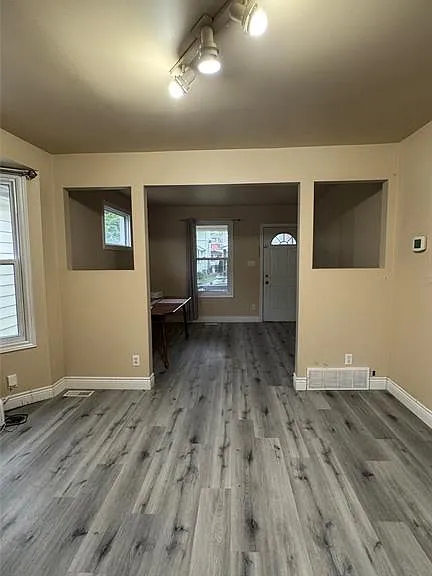 408 Elm Ave — Photo 9