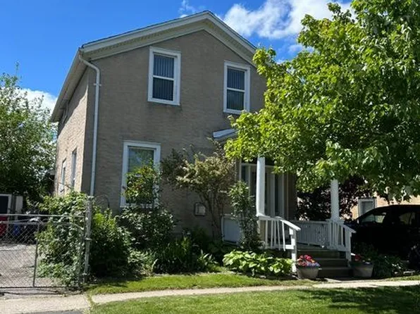 12 Cross St, Saint Catharines, ON L2R 2W5