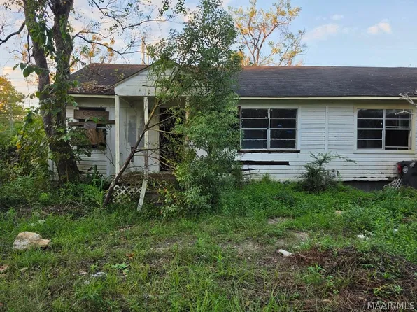 700 Baldwin Dr, Mobile, AL 36610