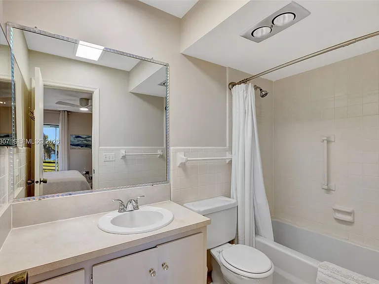 755 Saturn St #G202 — Photo 42