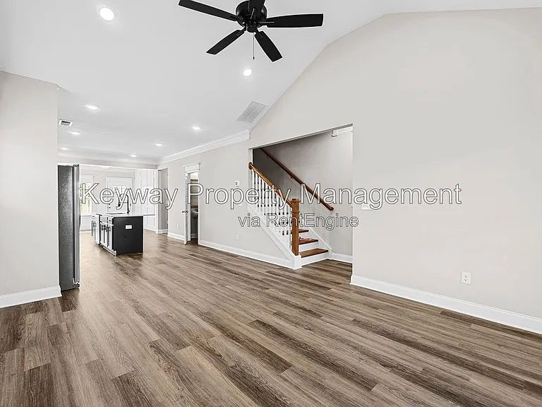 2120 Denmark Ave SE — Photo 10